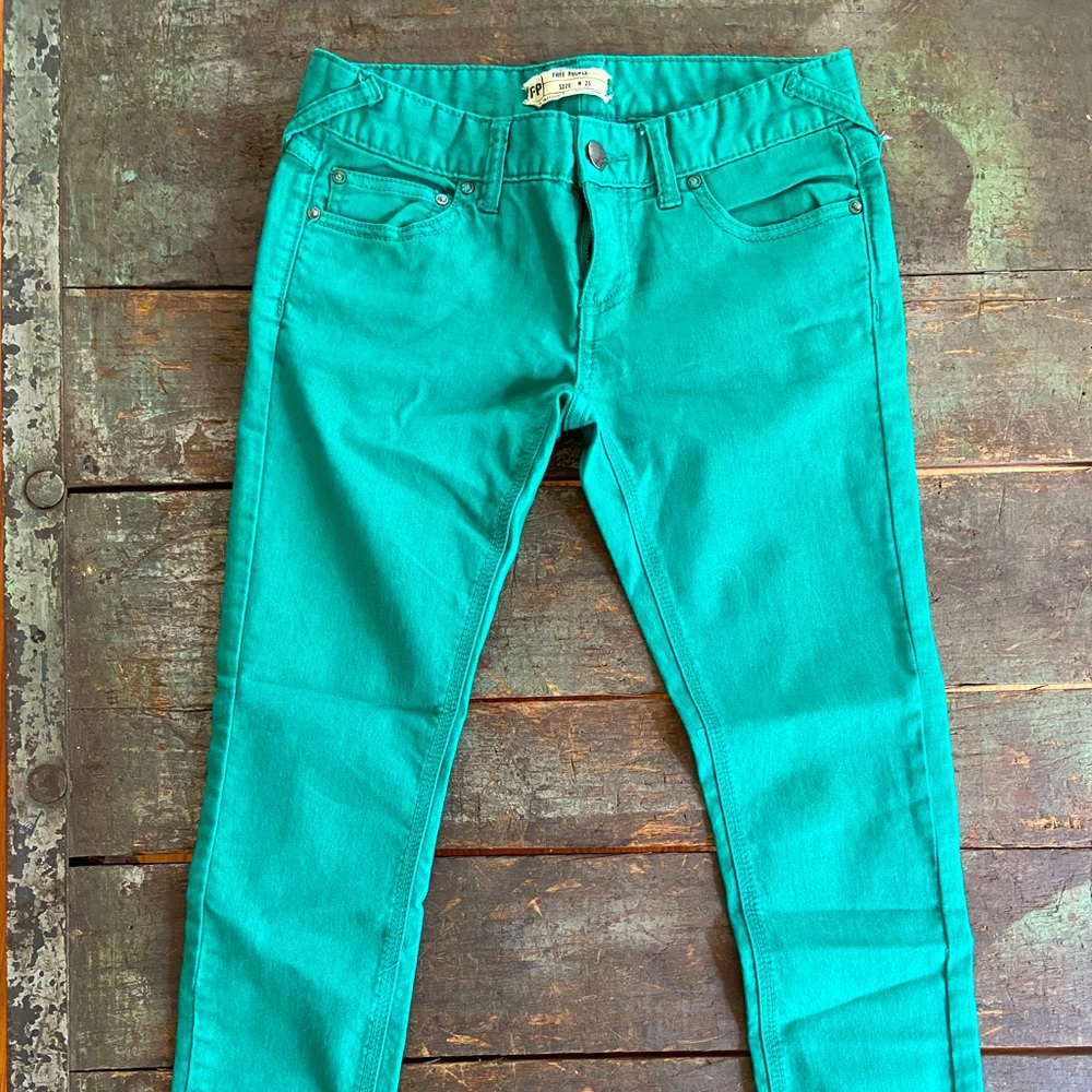 Green skinny jeans, perfect for St Patricks!